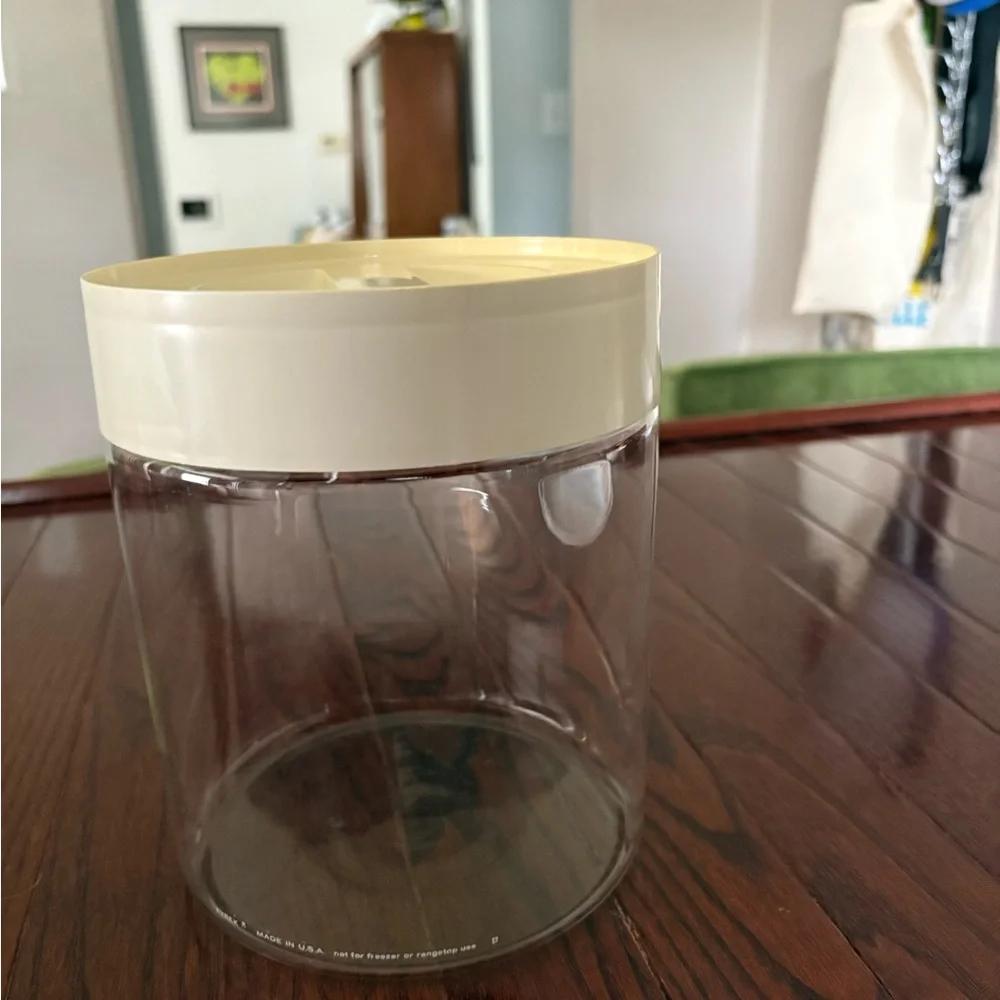 Airtight Clear Food Storage Canister with Cream Lid